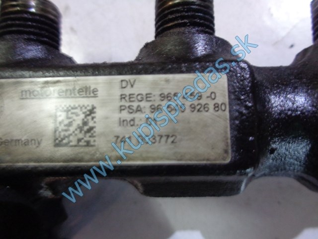 vstrekovacia rampa  na citroen c4 picasso, 9654592680